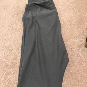 LuLa Roe Grey leggings